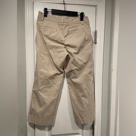 Old Navy Size 8 Khaki Cream Stripe Stretch Mid Rise Straight Leg Cropped Pants - Picture 5 of 12